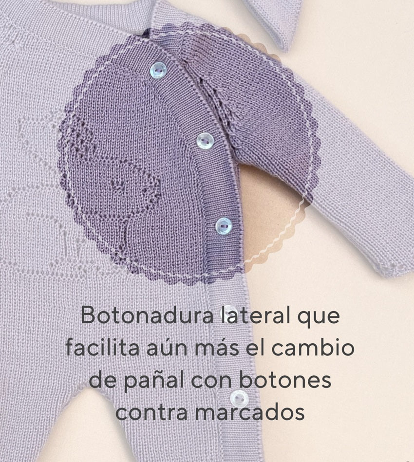 Primera Muda conejo tierno sencillo